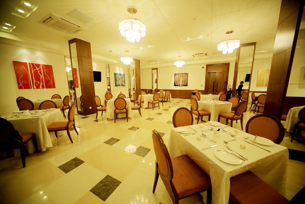 Hotel Africana Кампала Екстериор снимка