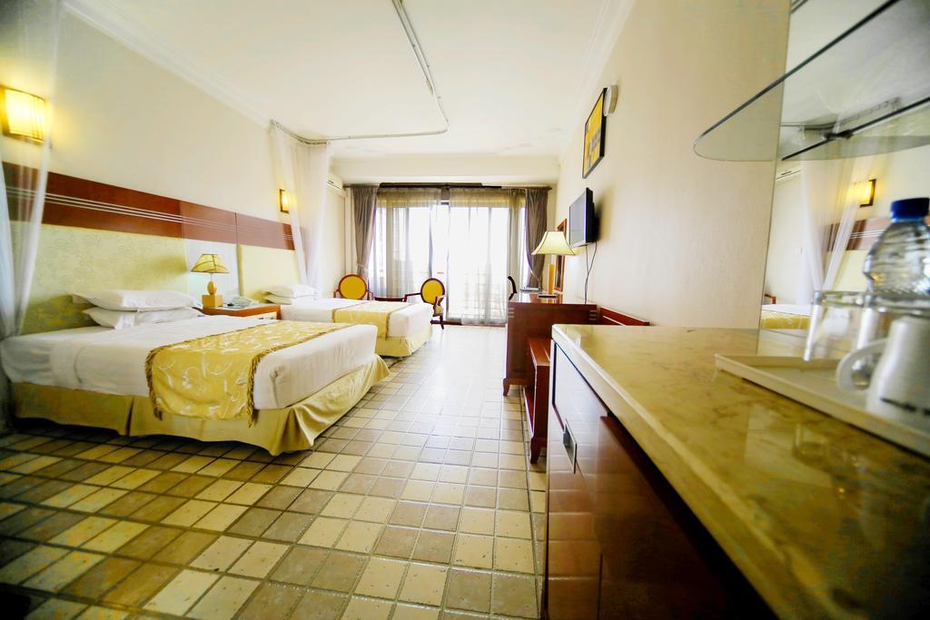 Hotel Africana Кампала Екстериор снимка