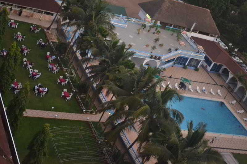 Hotel Africana Кампала Екстериор снимка