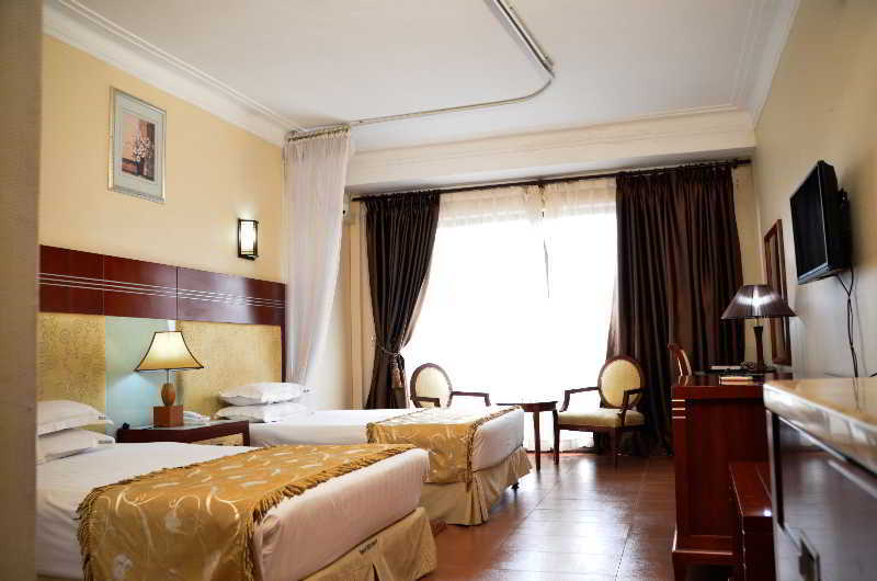 Hotel Africana Кампала Екстериор снимка