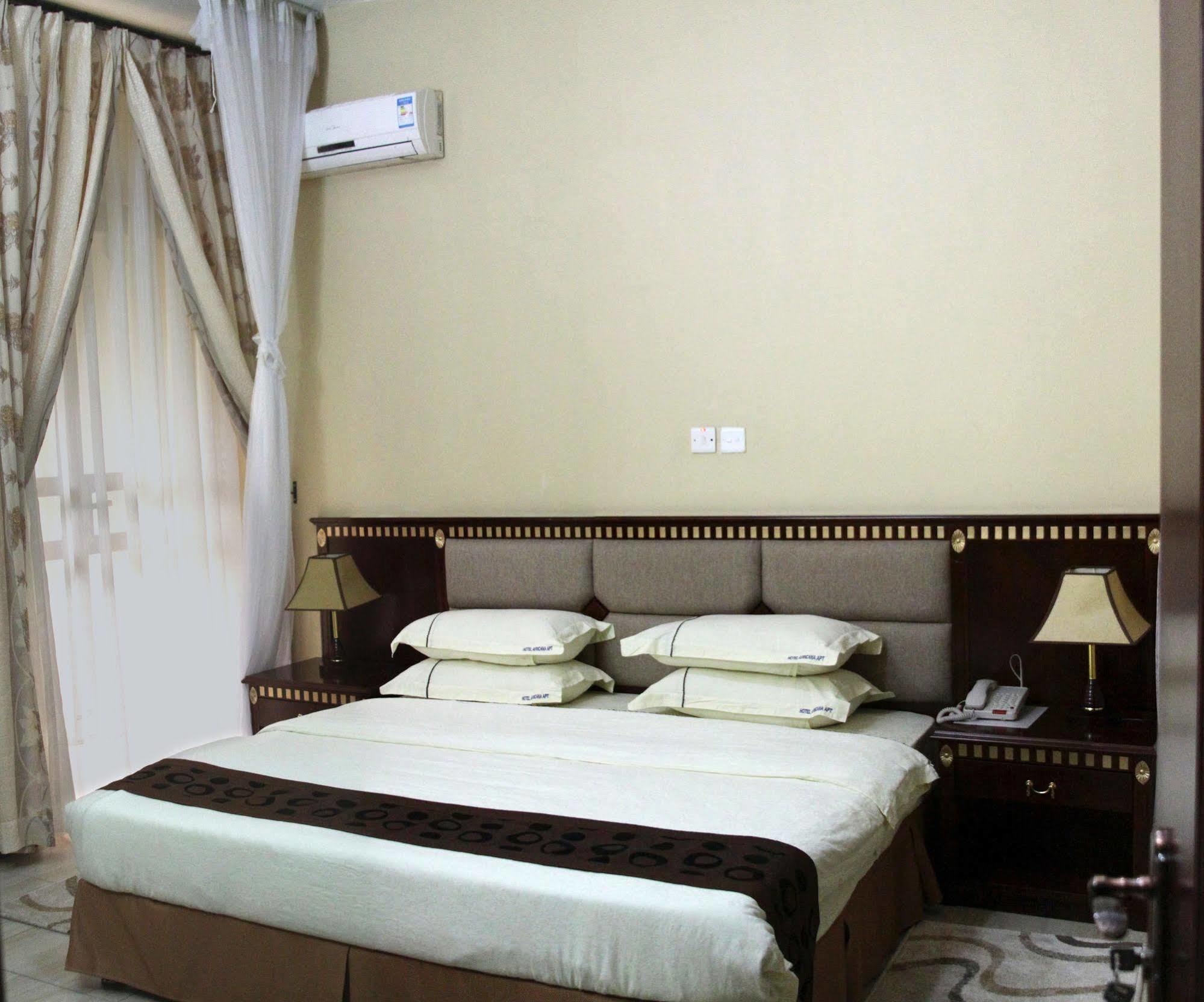 Hotel Africana Кампала Екстериор снимка